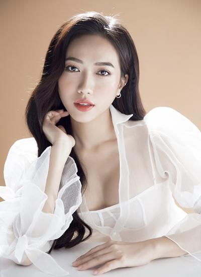 Một mỹ nhân cực lầy của Vbiz khoe bàn chân xấu thấy gớm-2