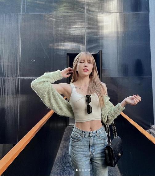 Thiều Bảo Trâm tâm bất biến giữa dòng đời vạn biến thưởng trà-1