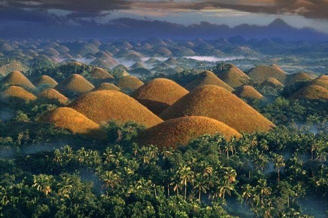 Truyền thuyết về người khổng lồ trên ngọn đồi chocolate nổi tiếng-5