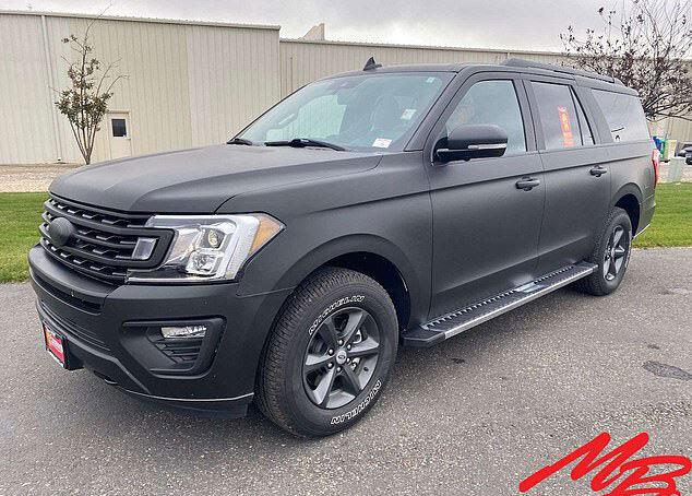 Kanye West bán điền trang và 7 ôtô để chuyển về sống gần Kim-2