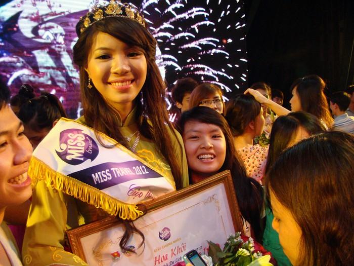 sieu-mau-kha-trang-21.jpg