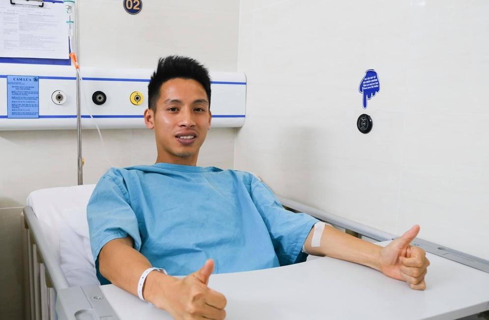 Hùng Dũng gặp sự cố trước ngày tuyển Việt Nam sang Singapore-2