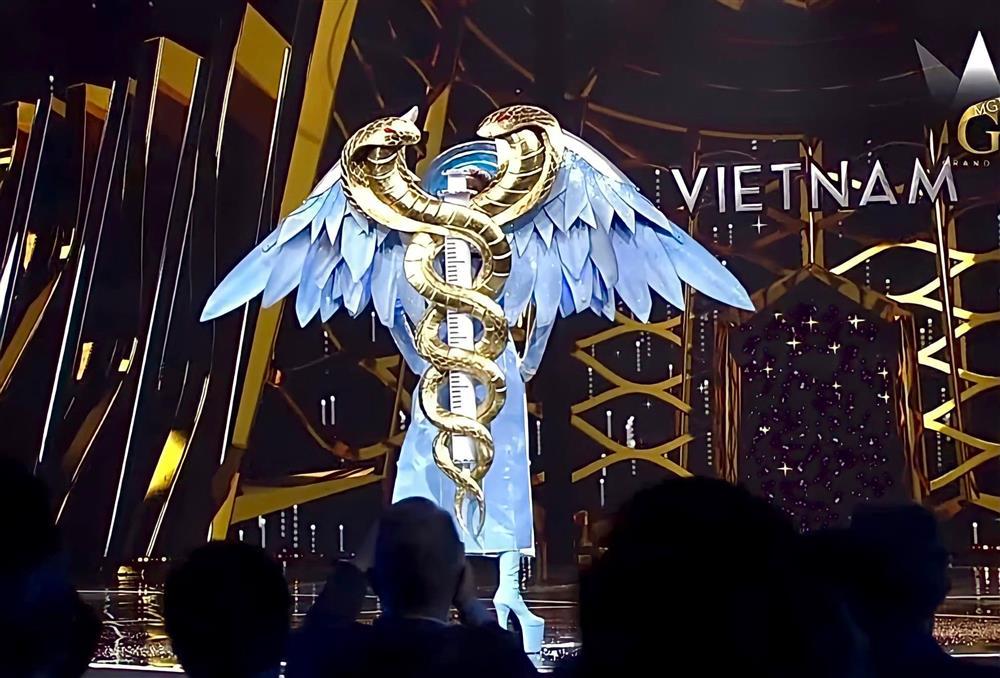 Thùy Tiên như celeb tại Miss Grand, vương miện đang đến gần?-4