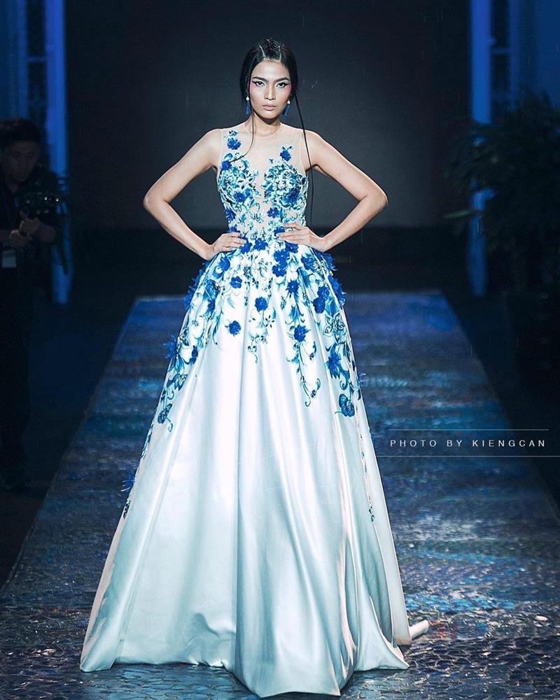 Thí sinh Siberia diện đầm của NTK Việt tại Miss Grand 2021-2