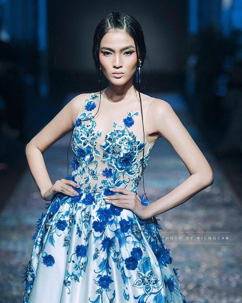 Thí sinh Siberia diện đầm của NTK Việt tại Miss Grand 2021-3