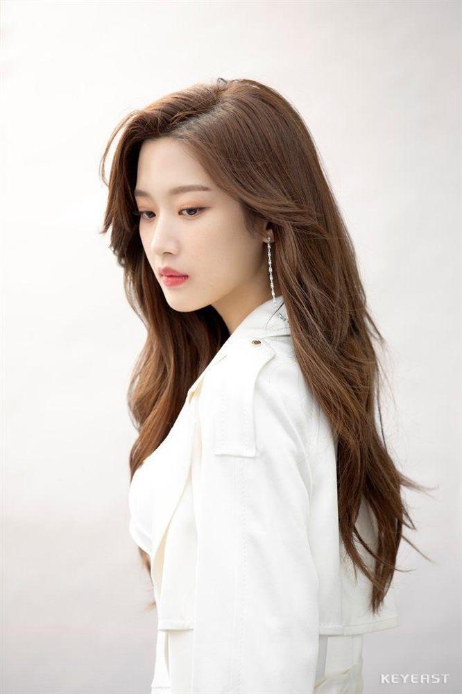 10 mỹ nhân Hàn thế hệ mới đẹp nhất: Kim Yoo Jung vuột top 1-4