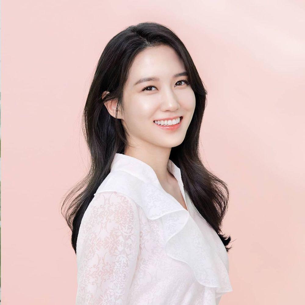 10 mỹ nhân Hàn thế hệ mới đẹp nhất: Kim Yoo Jung vuột top 1-5