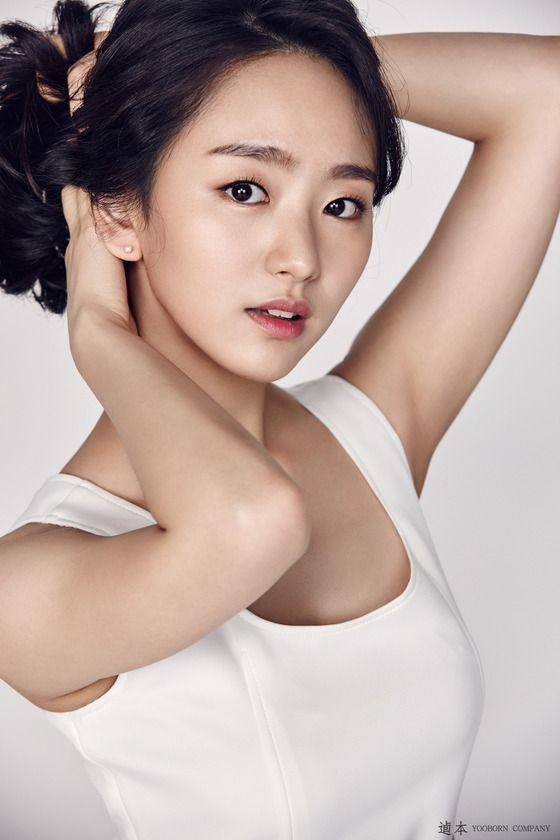 10 mỹ nhân Hàn thế hệ mới đẹp nhất: Kim Yoo Jung vuột top 1-6