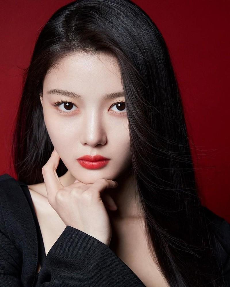 10 mỹ nhân Hàn thế hệ mới đẹp nhất: Kim Yoo Jung vuột top 1-9