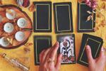 Bói bài Tarot thứ 5 ngày 2/12/2021: Chìm đắm trong tình yêu mật ngọt