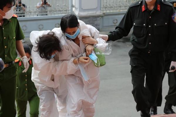 TP.HCM: Tài xế xe tải vứt xác người bên lề đường-3