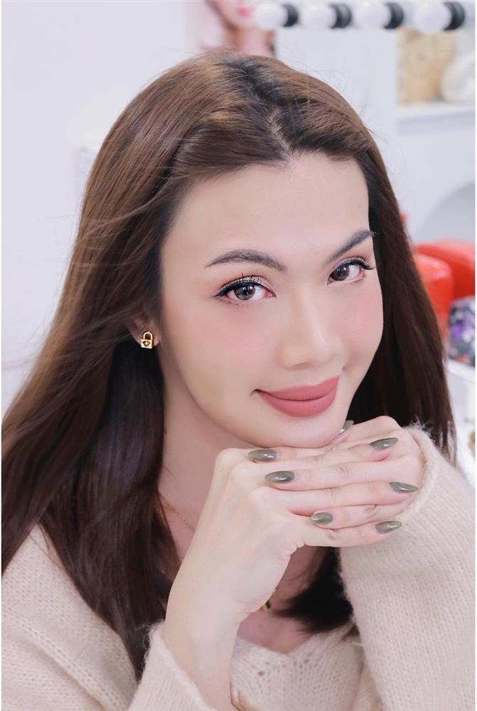 Đào Bá Lộc thả dáng với bộ sưu tập váy xinh hơn cả gái thẳng-8