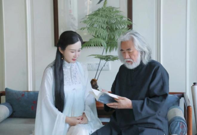 Giật mình mối tình ông - cháu của đạo diễn Thần Điêu Đại Hiệp-3