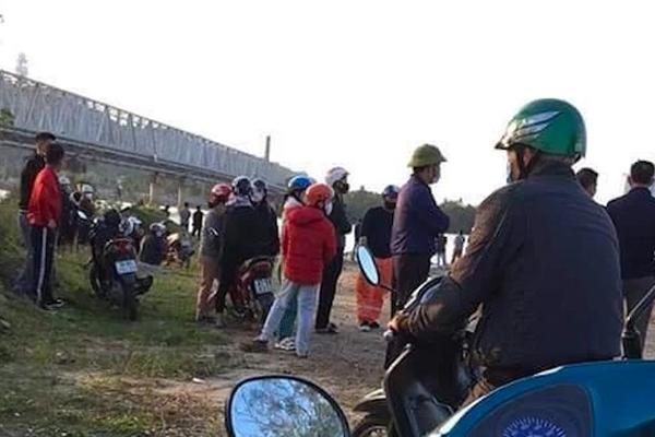 Truy tìm chủ chiếc xe Santafe đậu chân cầu Bến Thủy, nghi đã nhảy cầu-2