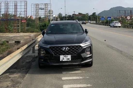 Truy tìm chủ chiếc xe Santafe đậu chân cầu Bến Thủy, nghi đã nhảy cầu