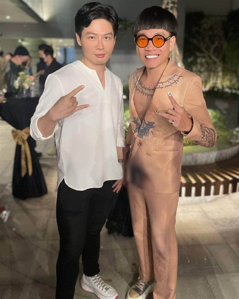 Sao Việt ăn gạch vì ăn mặc lố lăng: Wowy chưa bằng sao nữ này!-3