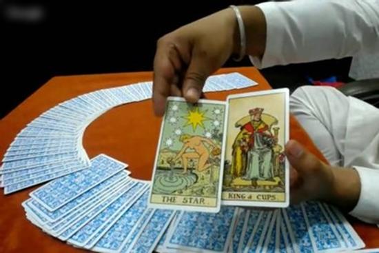 Bói bài Tarot Chủ nhật ngày 5/12/2021: Tán crush bách phát bách trúng