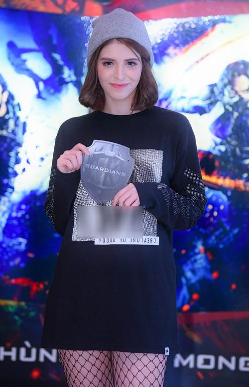 Sao Việt ăn gạch vì ăn mặc lố lăng: Wowy chưa bằng sao nữ này!-7