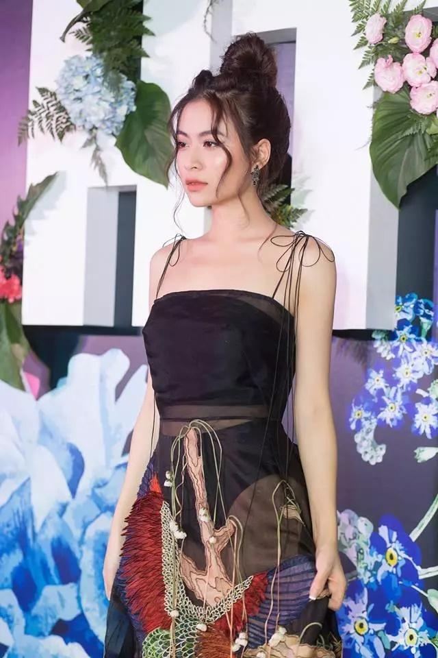 Sao Việt ăn gạch vì ăn mặc lố lăng: Wowy chưa bằng sao nữ này!-8