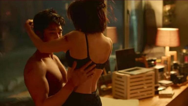 Những cảnh nóng đốt cháy màn ảnh nhỏ xứ Hàn năm 2021-5