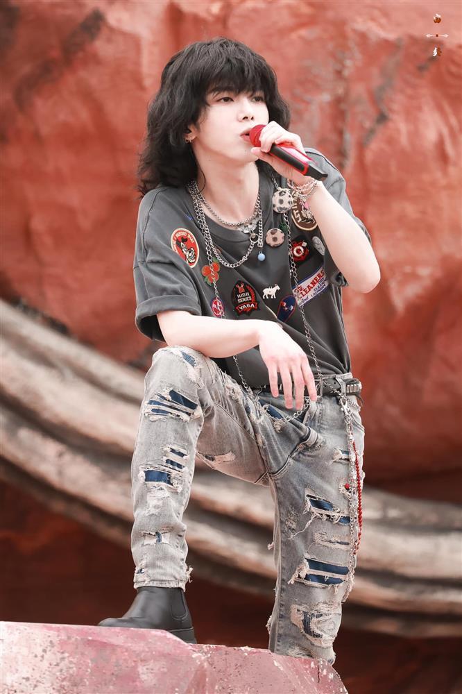 Hoa Thần Vũ bị chê diện mạo bà thím vì bắt chước G-Dragon-3