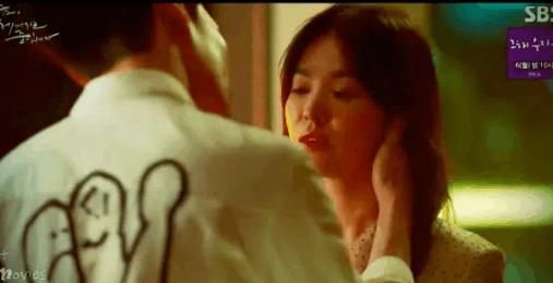 Học Song Hye Kyo cách diện đồ ton-sur-ton với tình trẻ-2