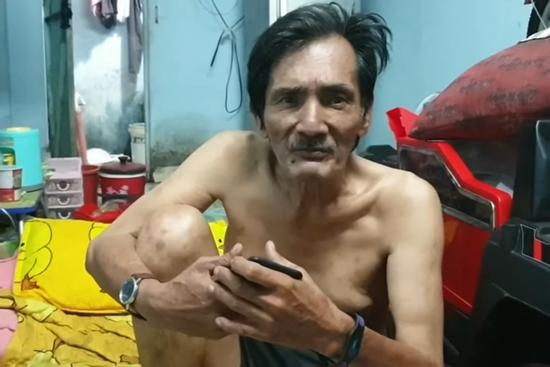 Thương Tín kêu khó khăn, nói lý do hết tiền dù được cho 800 triệu