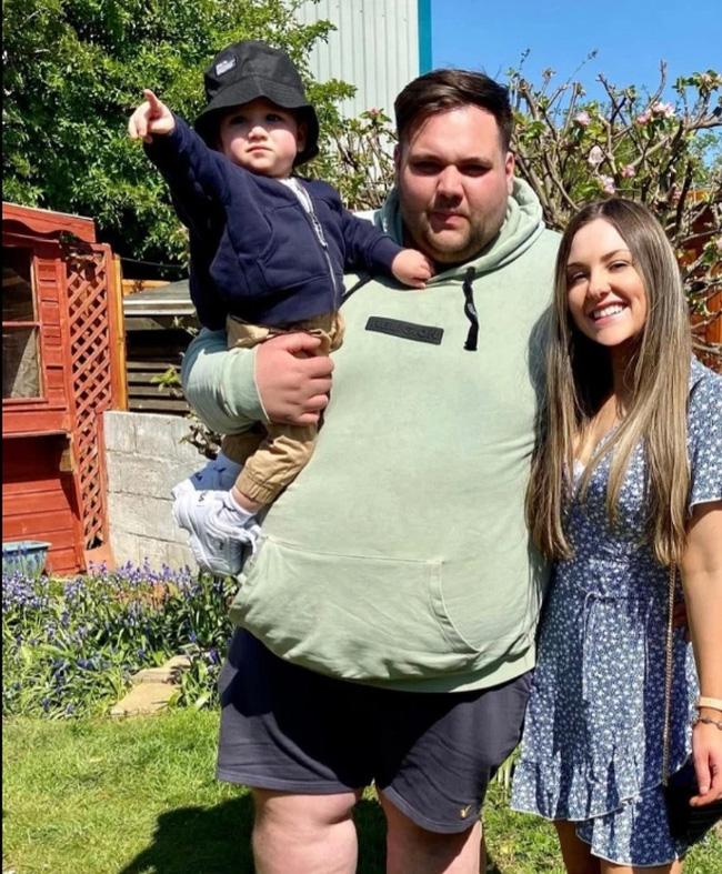 Cưới chồng béo gấp đôi mình, cô gái xinh đẹp bị mang danh đào mỏ-1