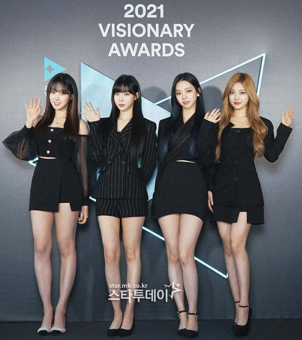 Karina (aespa) sốc visual khi dự lễ trao giải, rộ nghi vấn dao kéo-1