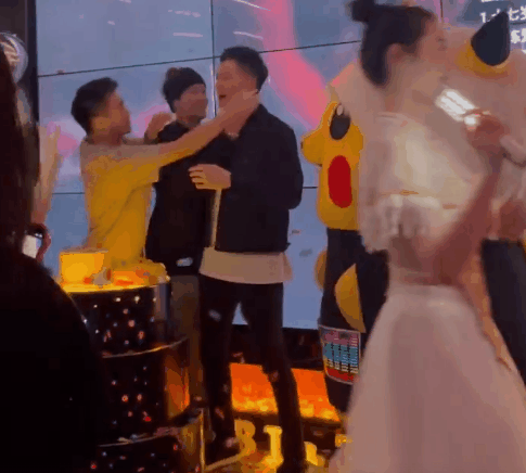 Chồng Hề Mộng Dao nô nức tiệc tùng dù vợ mới sinh-3