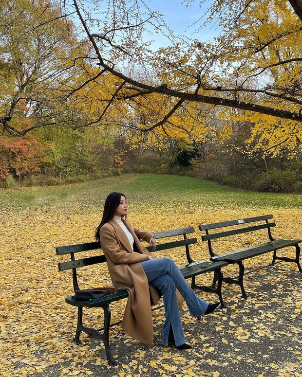 Chi Pu thay đổi thế nào sau 3 lần ngồi một mình giữa 3 cái ghế sắt?-2