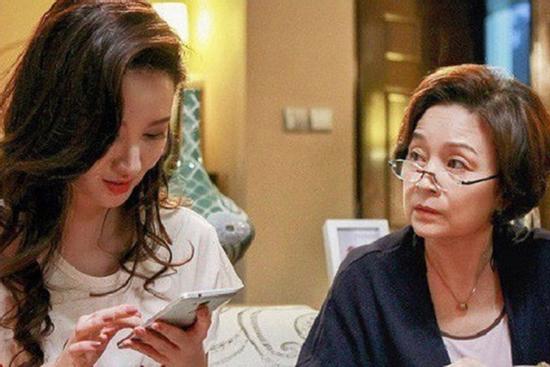 4 câu nói đay nghiến của mẹ chồng khiến nàng dâu cả đời ôm hận