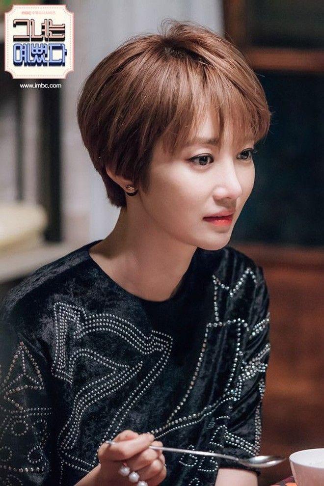 Sao Hàn cắt tóc tém: Song Ji Hyo chạm đỉnh thần thái ở tuổi 40-8