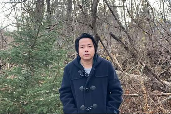 HOT: Khoa Pug chạy trốn đến Alaska vì ở New York quá nguy hiểm