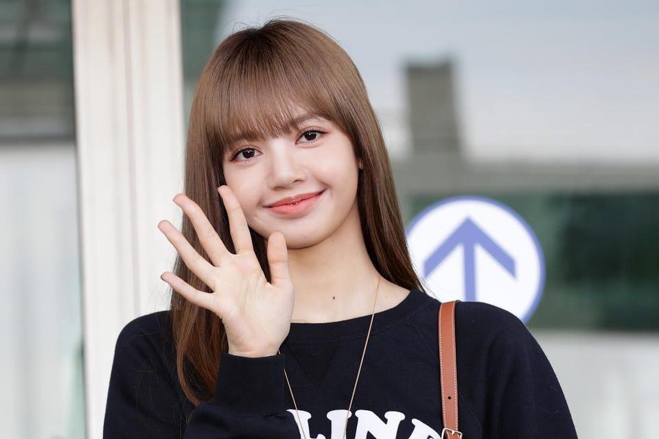 Lisa BLACKPINK đã khỏi hoàn toàn sau 10 ngày nhiễm Covid-19-1