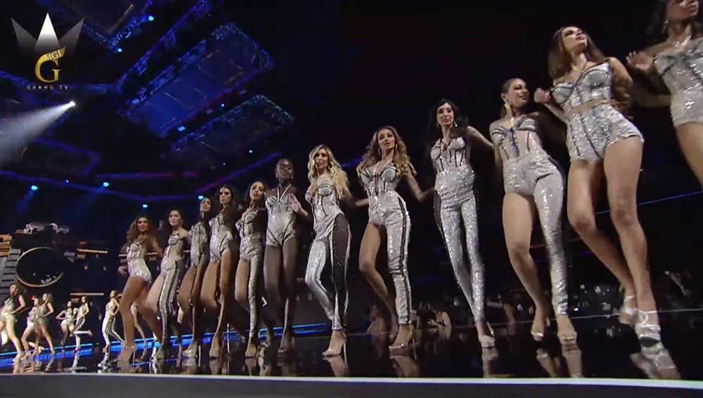 Đương kim hoa hậu và 60 thí sinh mở màn sôi động-2