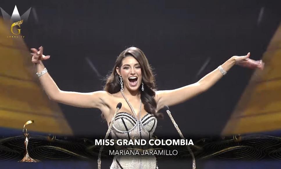 Thùy Tiên và dàn thí sinh chào sân-7