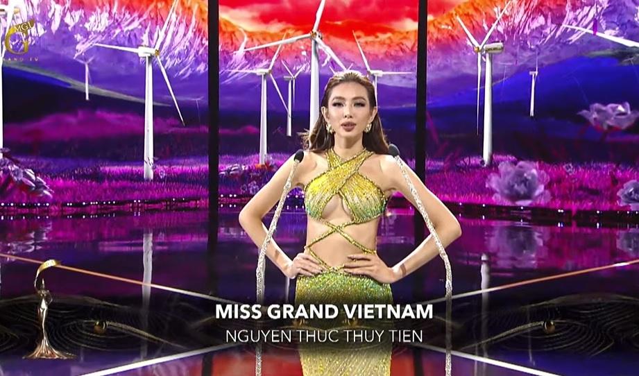Thùy Tiên và top 5 thi ứng xử-1