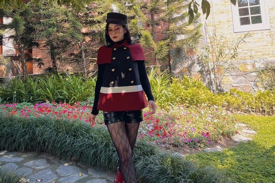 Phương Oanh khiến antifan chê ăn mặc 'quê' và 'phèn' chết lặng