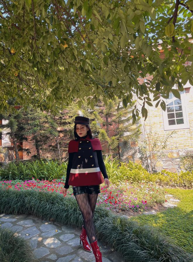 Phương Oanh khiến antifan chê ăn mặc quê và phèn chết lặng-2