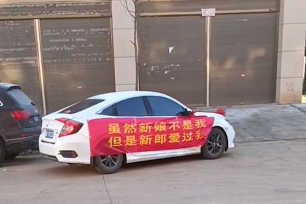 Tình cũ chuyển 100 triệu đòi hàn gắn, cô gái đưa thứ dập hy vọng-3