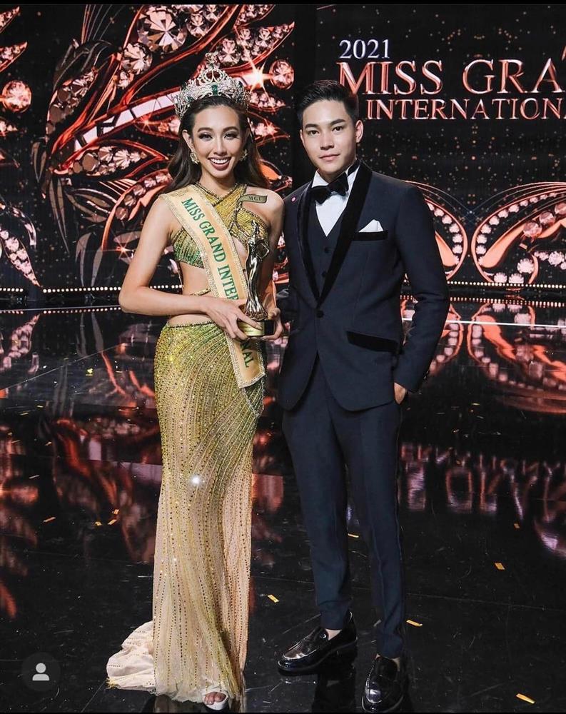 Tân hoa hậu Thùy Tiên lộ nhan sắc thật với loạt ảnh CAM thường-12