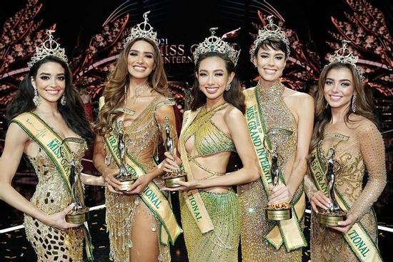4 Á hậu Miss Grand 2021 có phục chiến thắng của Thùy Tiên?