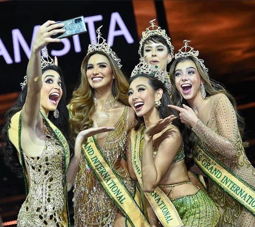 4 Á hậu Miss Grand 2021 có phục chiến thắng của Thùy Tiên?-3