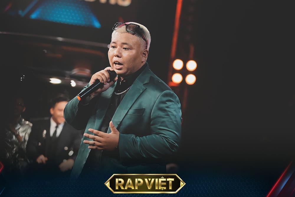 Rap Việt tập 8: Quái vật team Rhymastic được Wowy so với chim họa mi-5