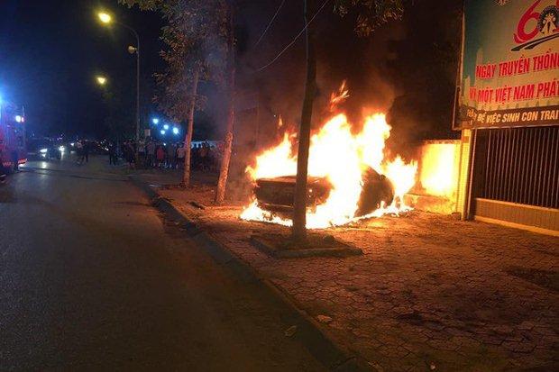 Cháy tiệm vải, cả gia đình 4 người tử vong thương tâm-2