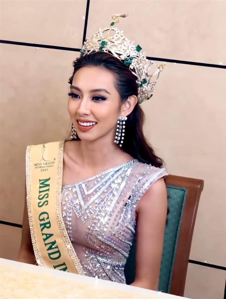 EQ Thùy Tiên cao vút khi đối mặt lời chê không xứng đáng-3