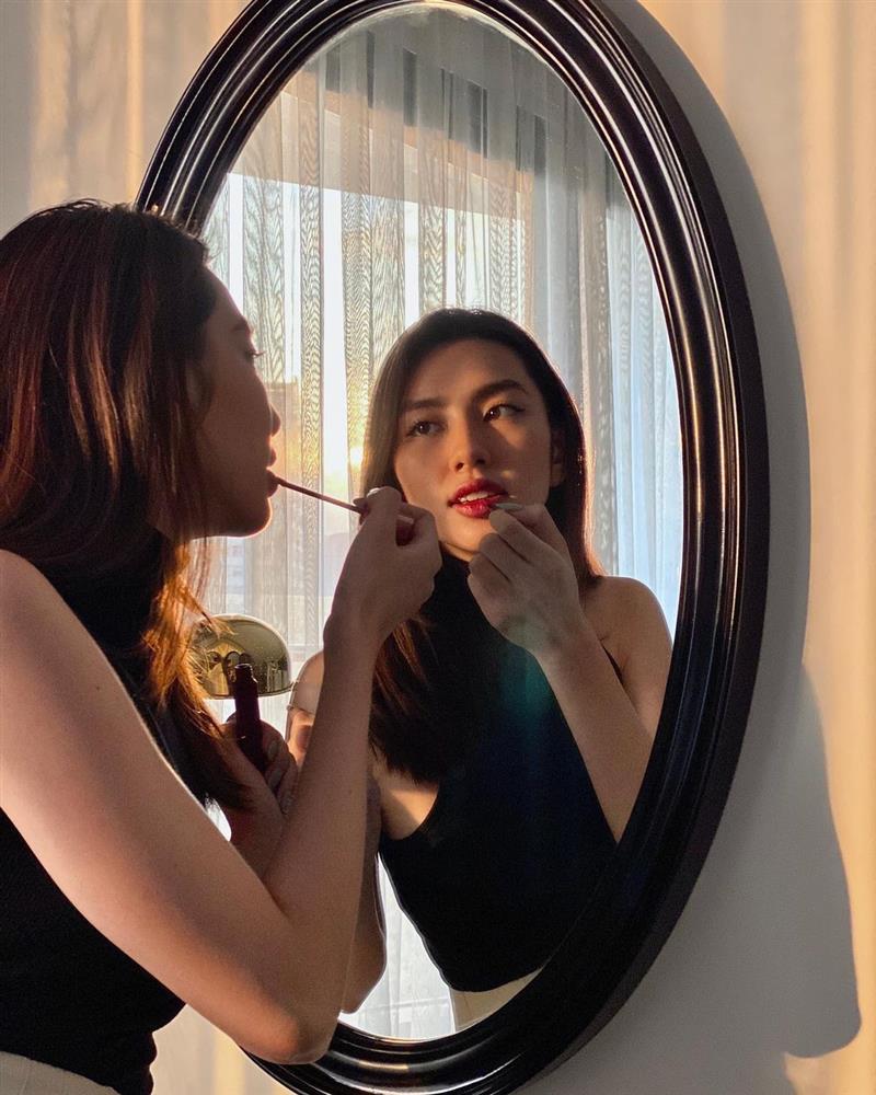 Style trang điểm thường ngày của Thùy Tiên-2