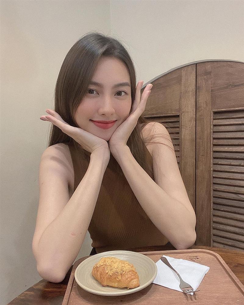 Style trang điểm thường ngày của Thùy Tiên-3