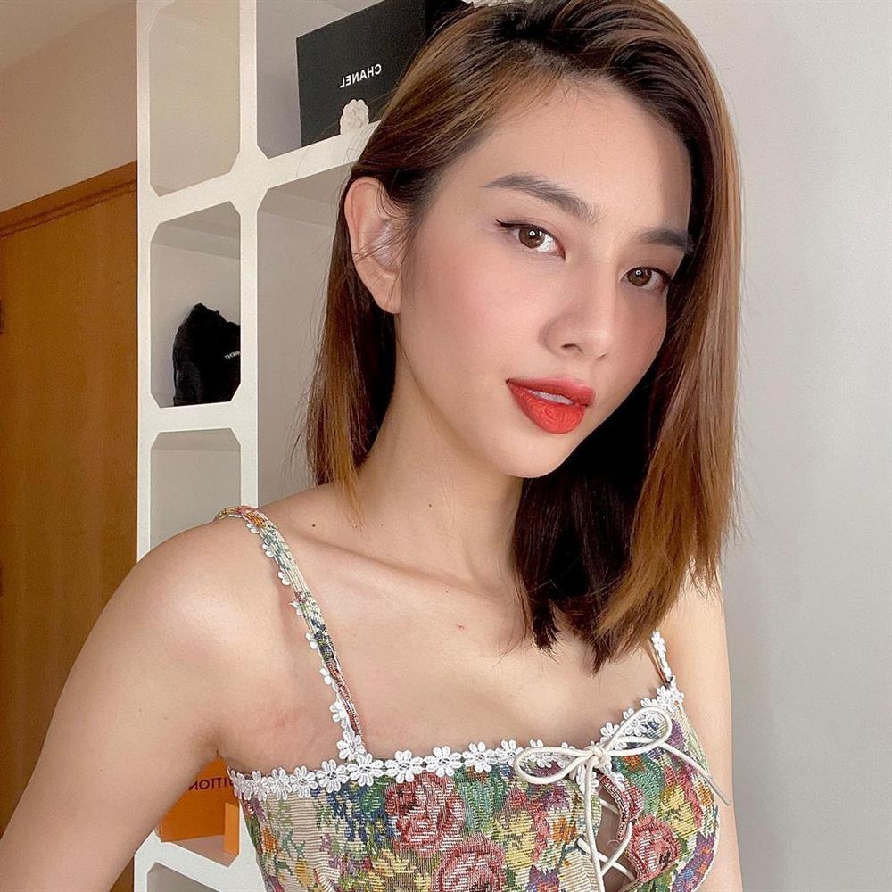 Style trang điểm thường ngày của Thùy Tiên-4